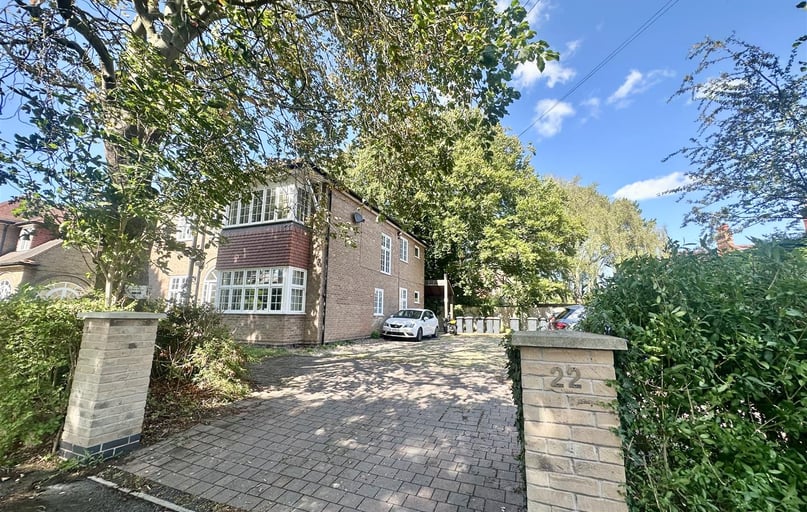 Elm Avenue, Beeston, Nottingham - Image 1